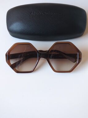 Ferragamo sunglasses in branded case, excellent. Used condition